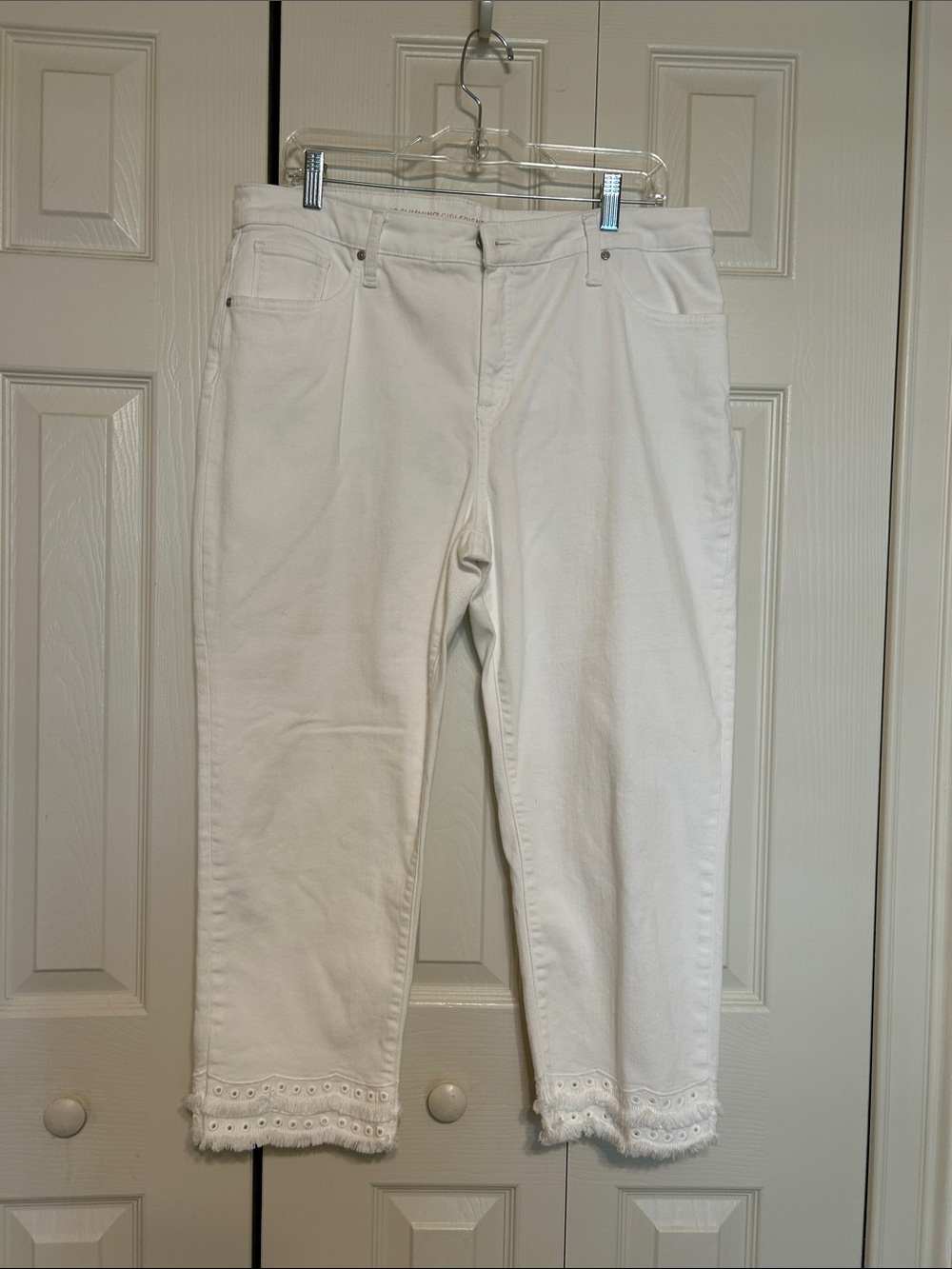 Chico’s So Slimming Girlfriend Slim Leg Crop Jeans ~ Sz 2.5 / 14